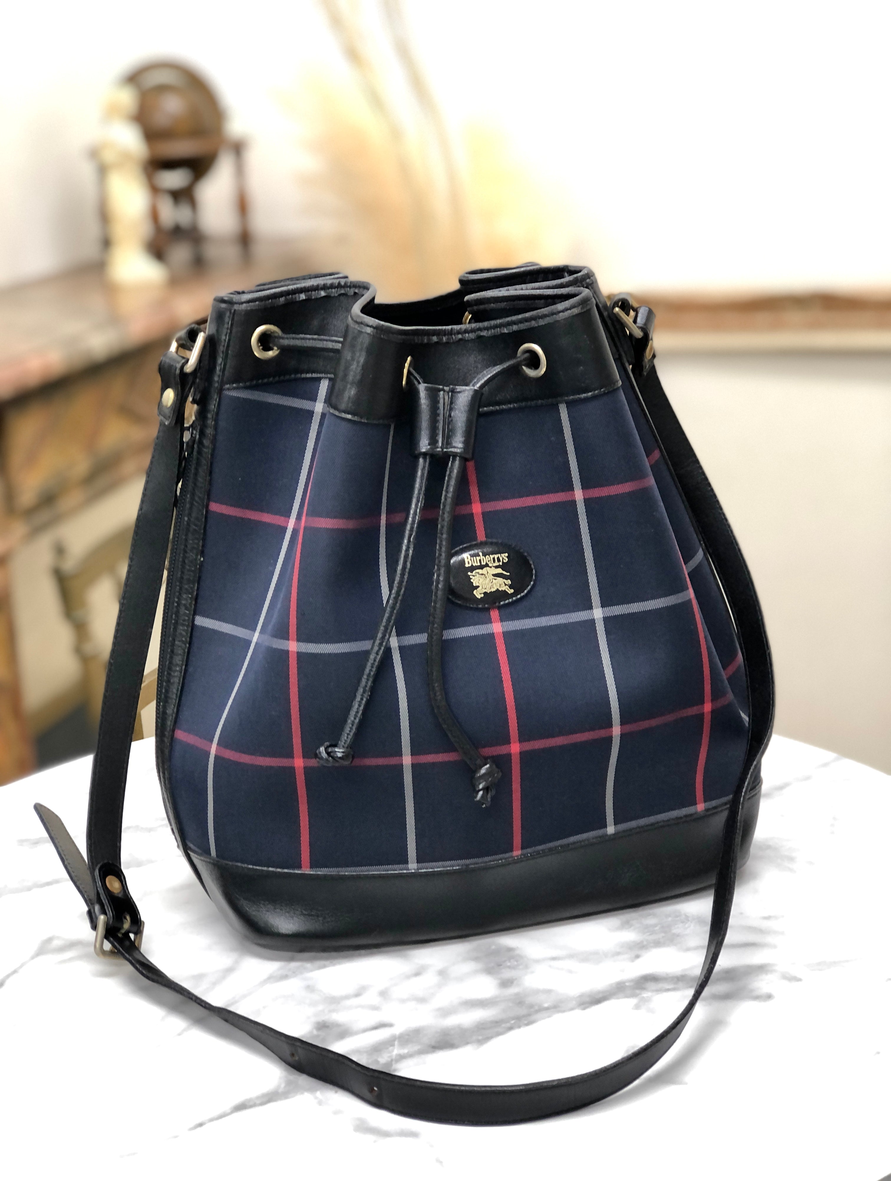 BURBERRY – tagged 