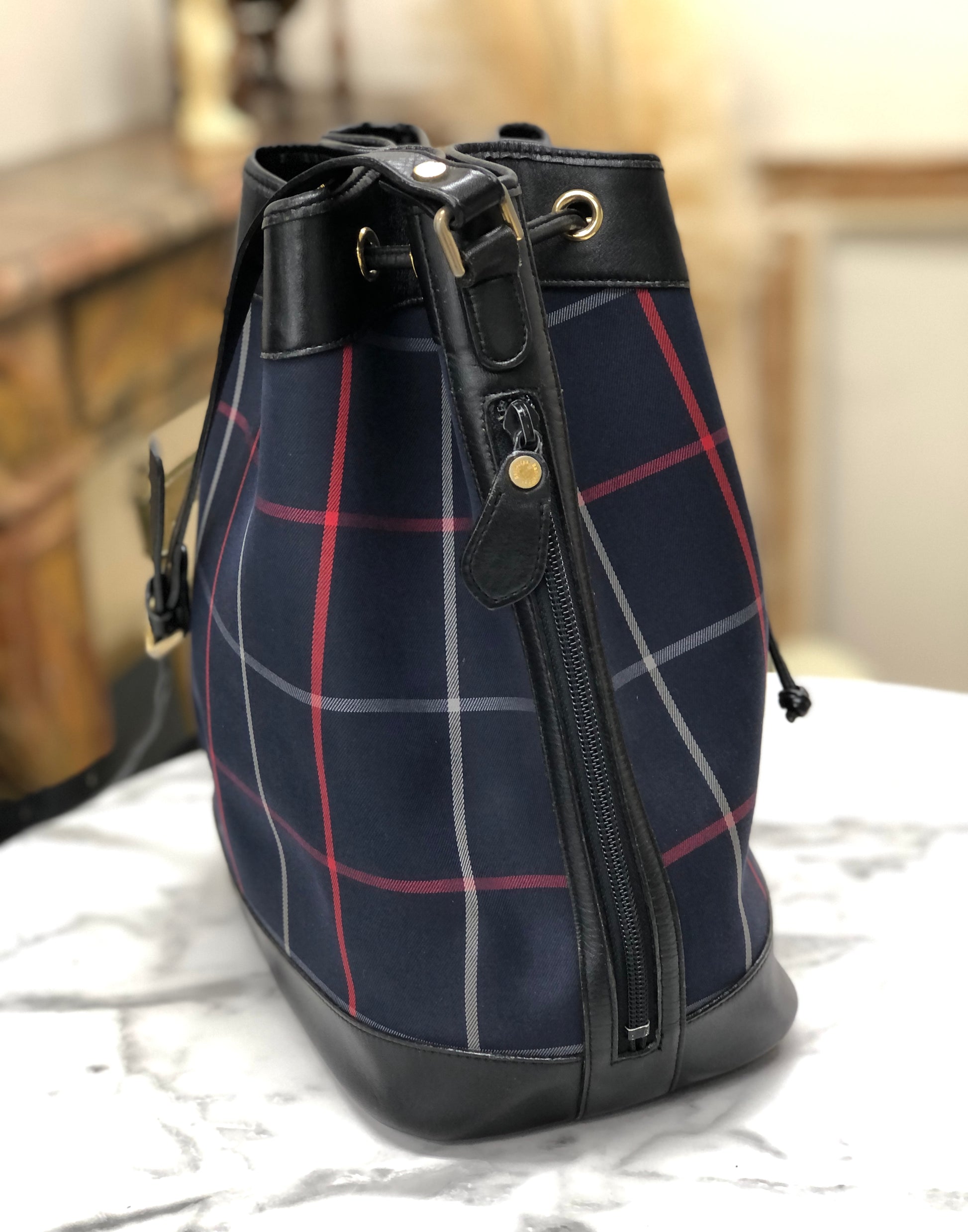 Sale BURBERRY Dark Blue / Navy Check Shoulder Bag. Burberrys -  UK