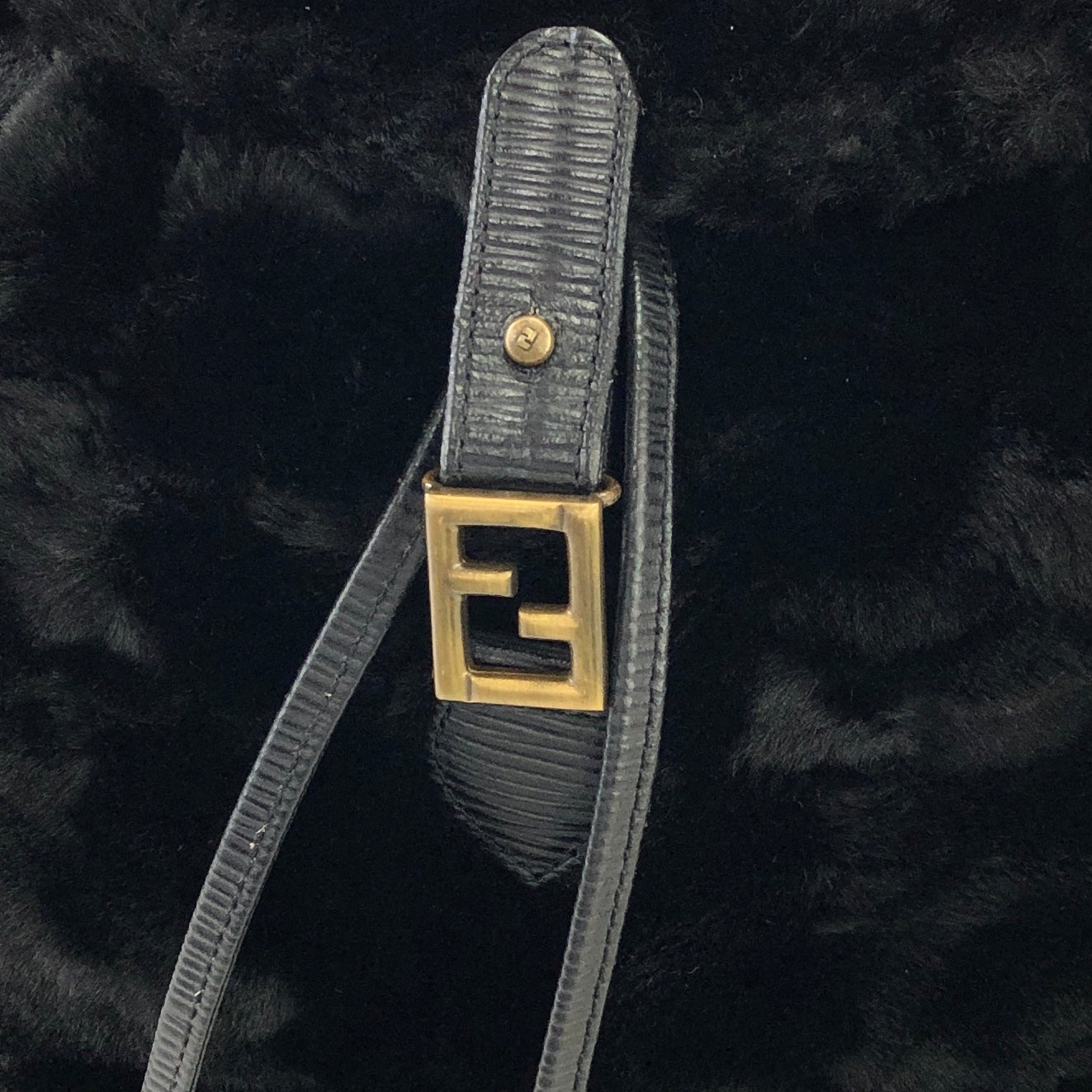 FENDI FF logo Fur Drawstring Backpack Black Vintage Old 28gkdv