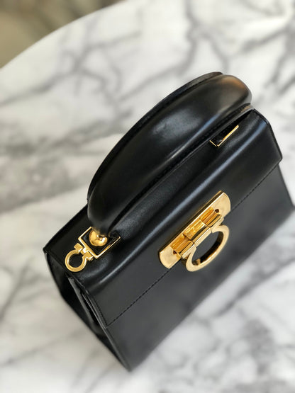 Salvatore Ferragamo Gancini 斜背包 手提包 肩背包 黑色 復古 舊 eyft2n