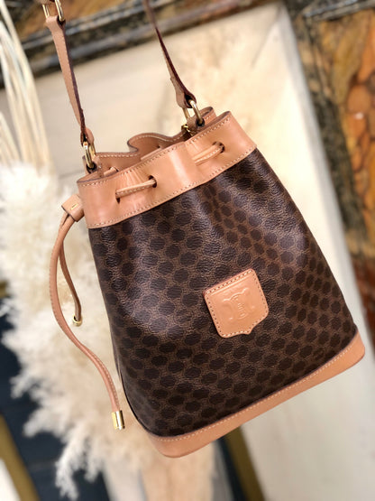CELINE Macadam Blason Embossed Drawstring Shoulder bag Brown Vintage Old Celine dwhxbw