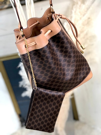 CELINE Macadam Blason Embossed Drawstring Shoulder bag Brown Vintage Old Celine dwhxbw