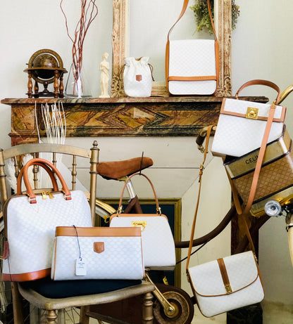 CELINE Macadam Blason Shoulder bag  White Old CELINE Vintage hd78ur