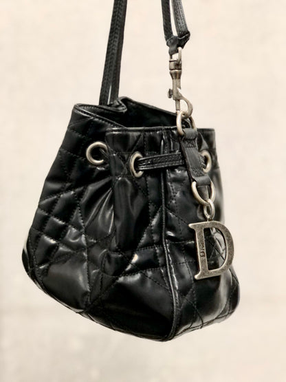 Christian Dior Cannage Lady dior D Charm Patent leather Drawstring Mini Handbag Black 36mvap