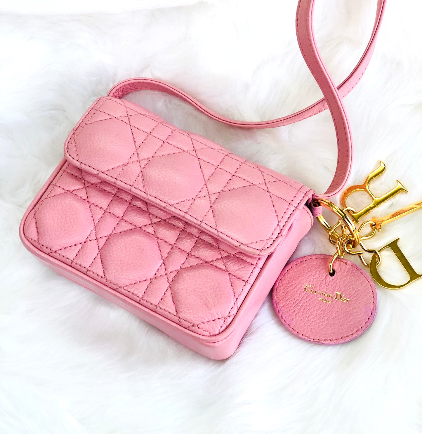 Christian Dior CD charm embossed leather cannage lady dior mini bag pochette shoulder bag pink vintage old xvff7k