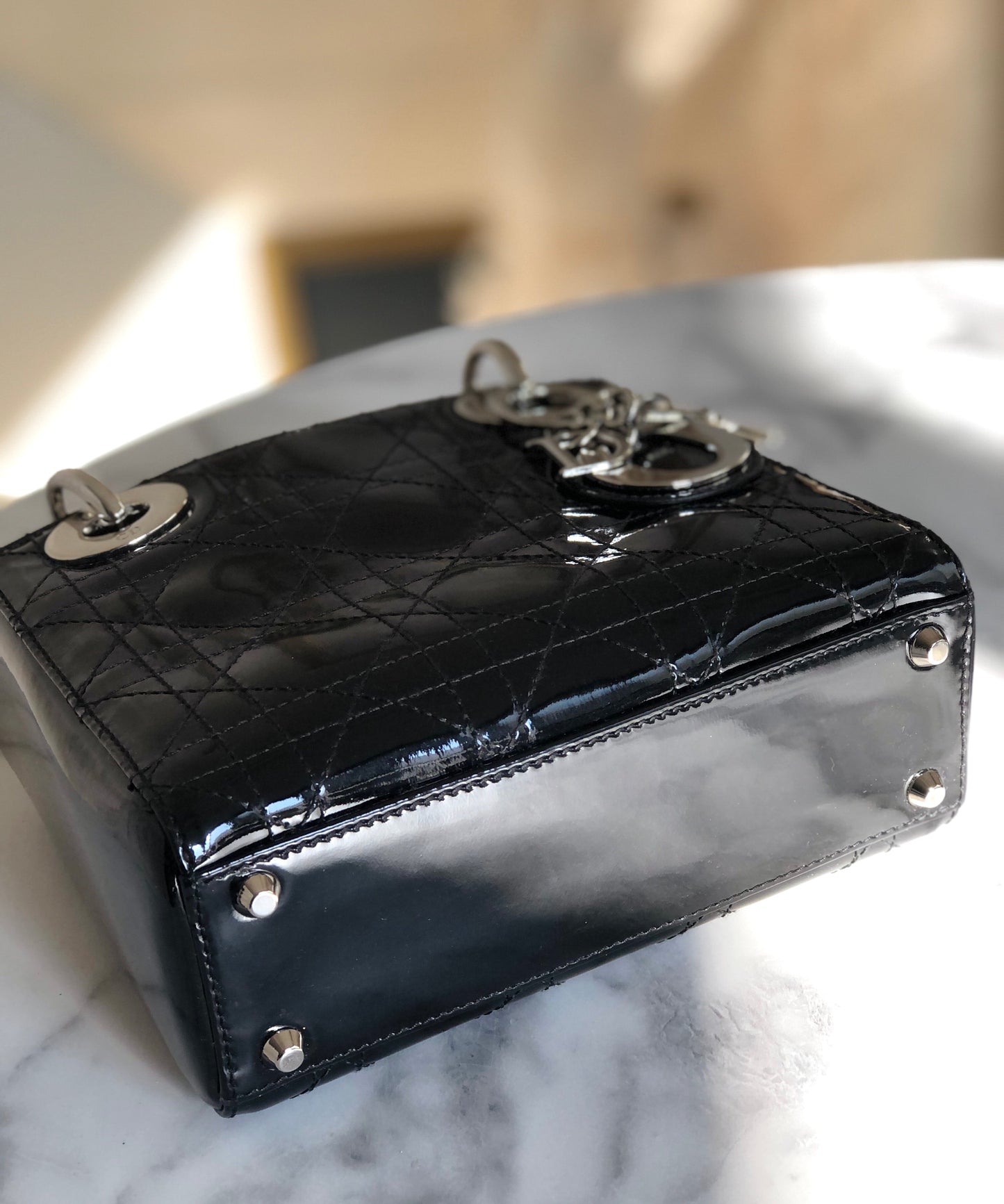 Christian Dior Cannage Lady dior Patent leather Handbag Shoulder bag Black e3i7xj