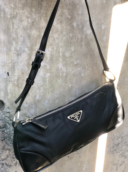 PRADA 三角形標誌尼龍 Hobobag 手提包 黑色 復古 舊款 3shvkr