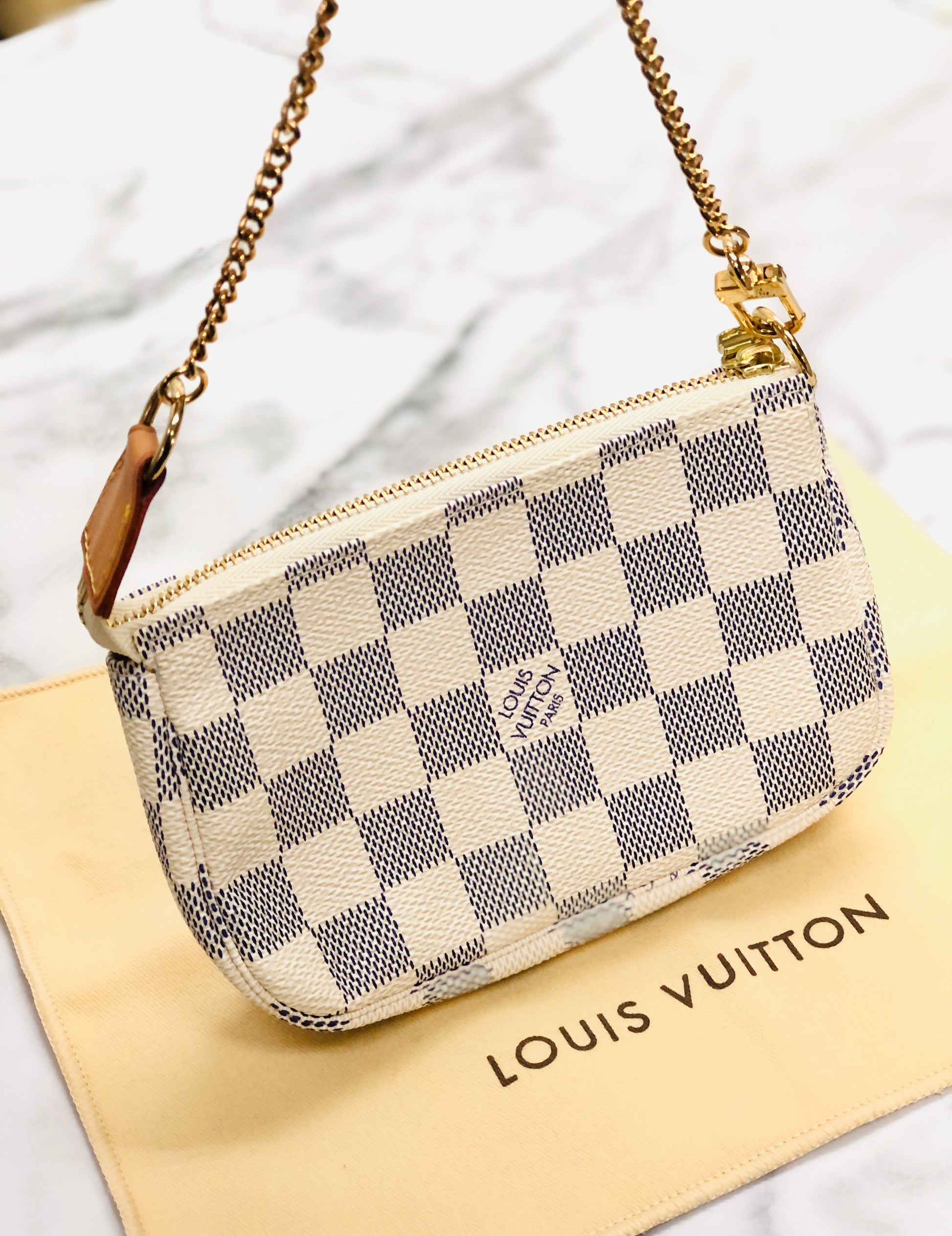 Louis-Vuitton-Damier-Azur-Mini-Pochette-Accessoires-Pouch-N58010