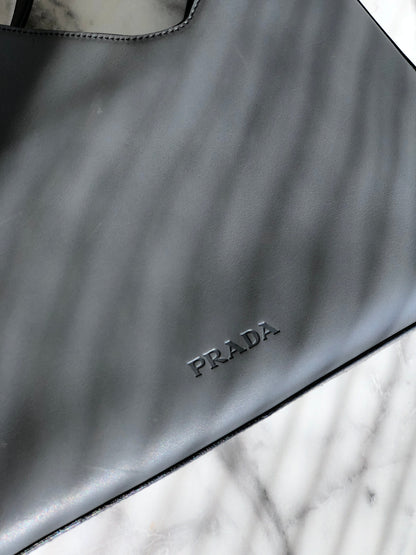 PRADA Leather Asymmetry Shoulder bag Gray Vintage Old axd7ri