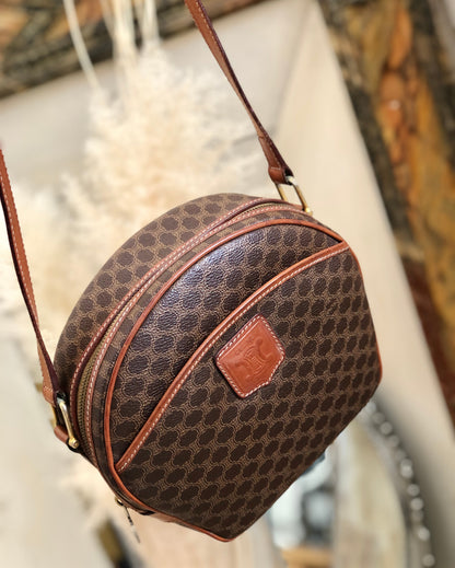 CELINE Blason Macadam Round Shoulder bag Brown Vintage Old Celine udut4d