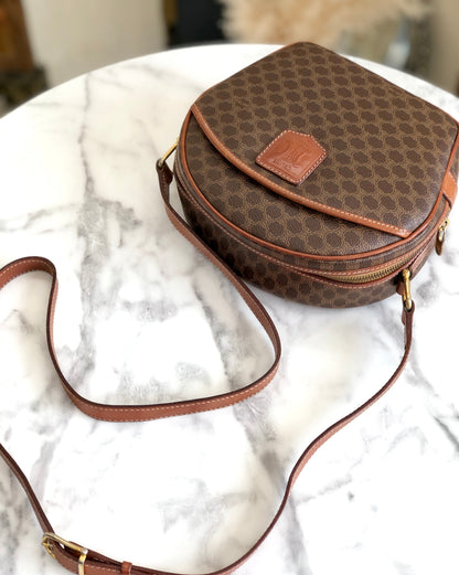 CELINE Blason Macadam Round Shoulder bag Brown Vintage Old Celine udut4d