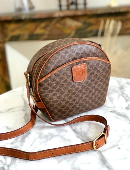CELINE Blason Macadam Round Shoulder bag Brown Vintage Old Celine udut4d