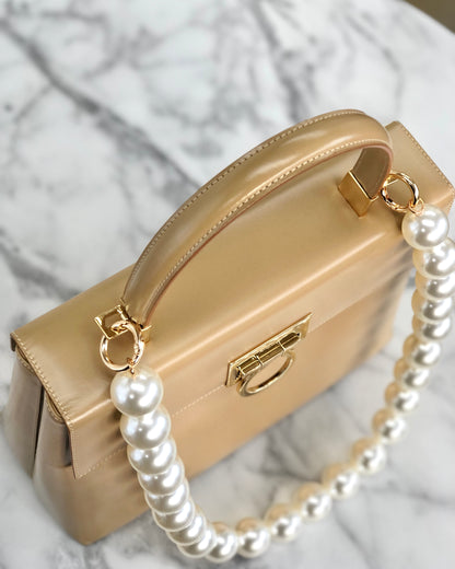 Salvatore Ferragamo Gancini Pearl Handle Handbag Beige Vintage Old n8hzha