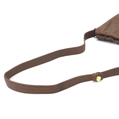 LOEWE Anagram Nappa 皮革翻蓋抽繩單肩包棕色復古舊 x54hb4