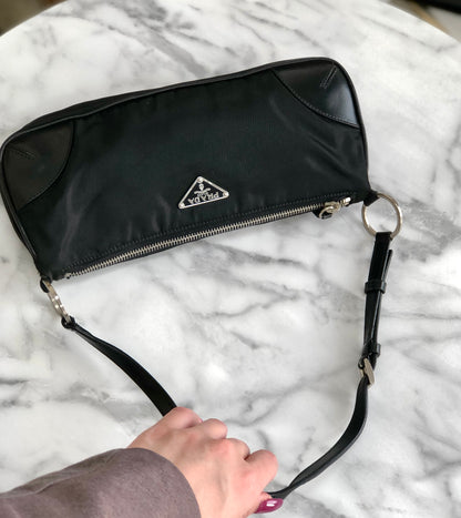 PRADA 三角形標誌尼龍 Hobobag 手提包 黑色 復古 舊款 3shvkr