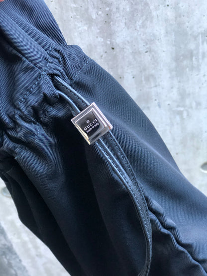GUCCI Logo Nylon Drawstring Shoulder bag Handbag Black Vintage Old Gucci iij2zk