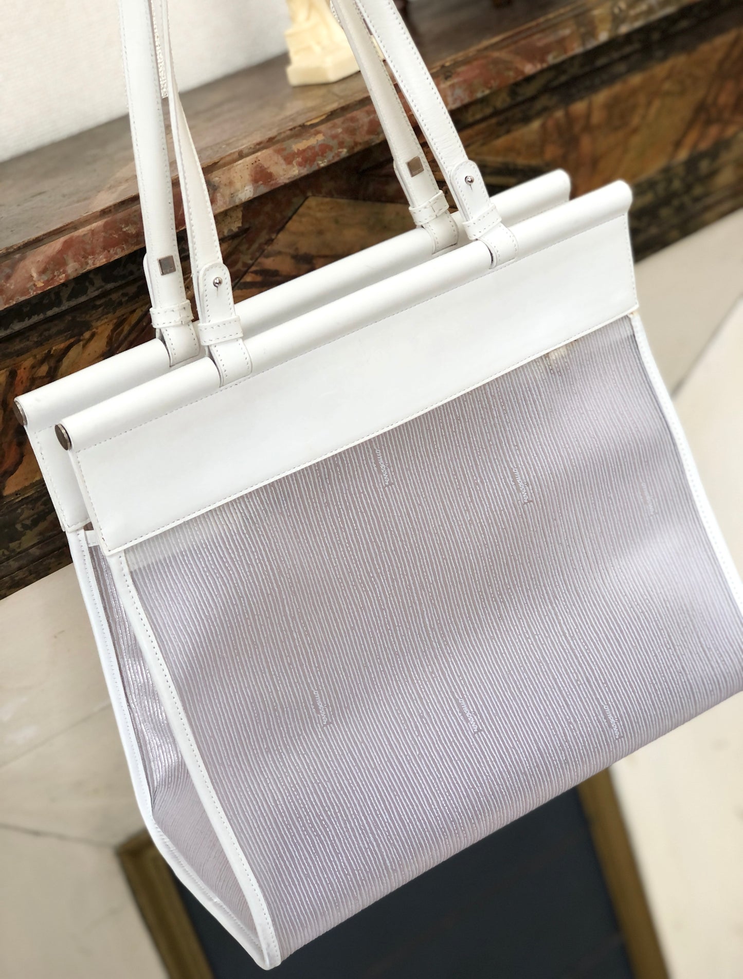 Salvatore Ferragamo Logo emboss Clear bag Shoulder bag Tote bag White Vintage Old rwnbrc