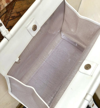 Salvatore Ferragamo 標誌浮雕透明包肩背包手提包白色復古舊 rwnbrc