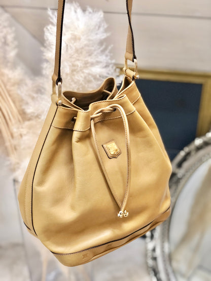 CELINE Blason 抽繩肩背包 米色復古舊 Celine p3gccu