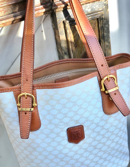 CELE Macadam Blason 壓花水桶包手提包白色復古舊款 gi42wi