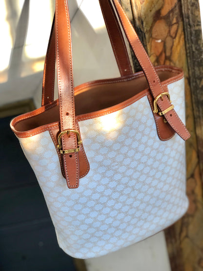 CELE Macadam Blason 壓花水桶包手提包白色復古舊款 gi42wi