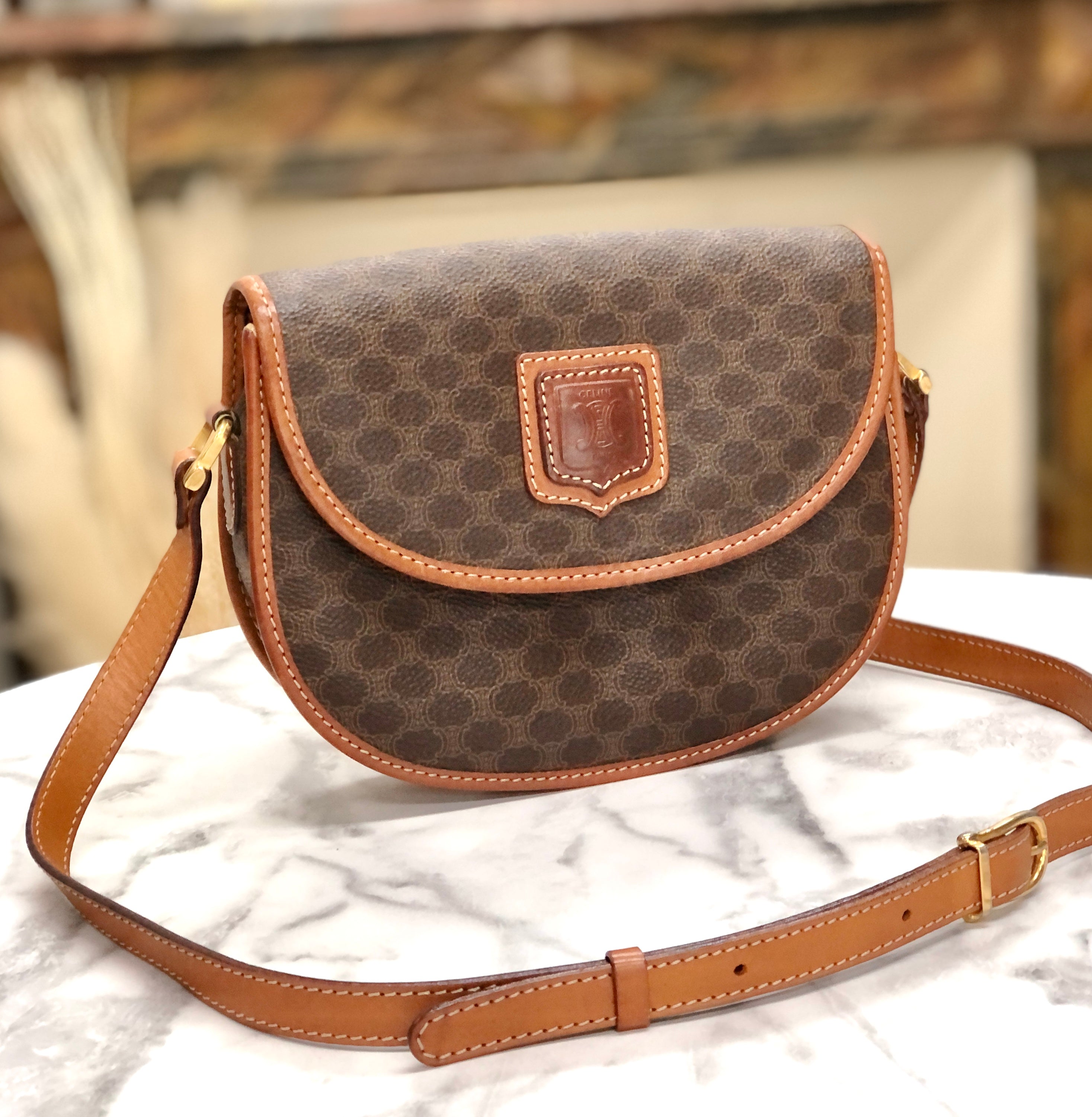 Celine vintage hot sale sling bag