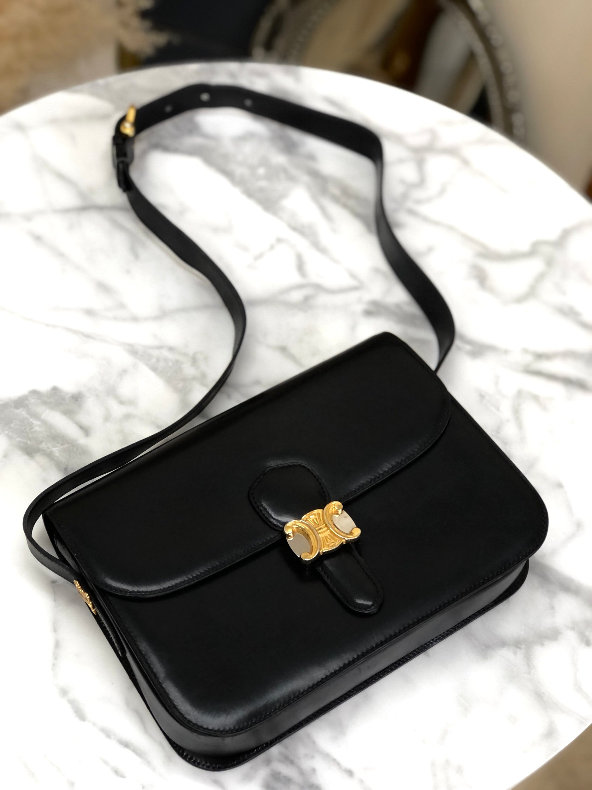 CELINE Triomphe Crossbody Shoulderbag Black Vintage Old CELINE