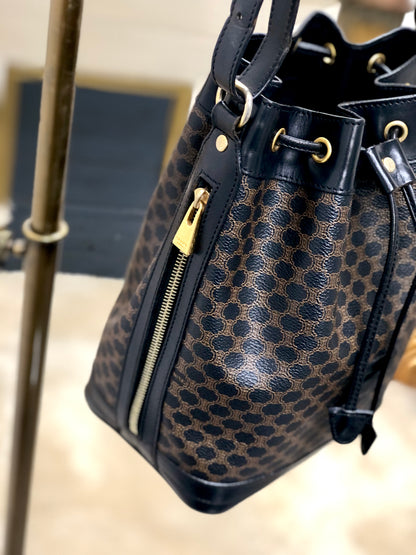 CELINE Macadam Drawstring shoulder bag Black Vintage Old CELINE 3e3bei