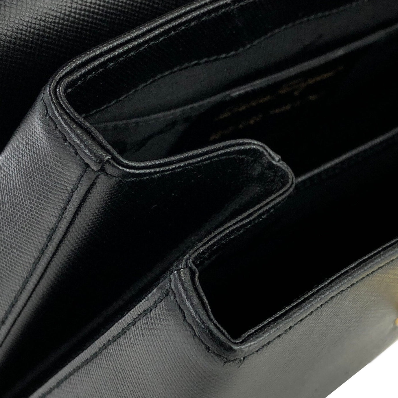 Salvatore Ferragamo Gancini Embossed leather 2way Shoulder bag Bandbag Black Vintage Old jbv5dw