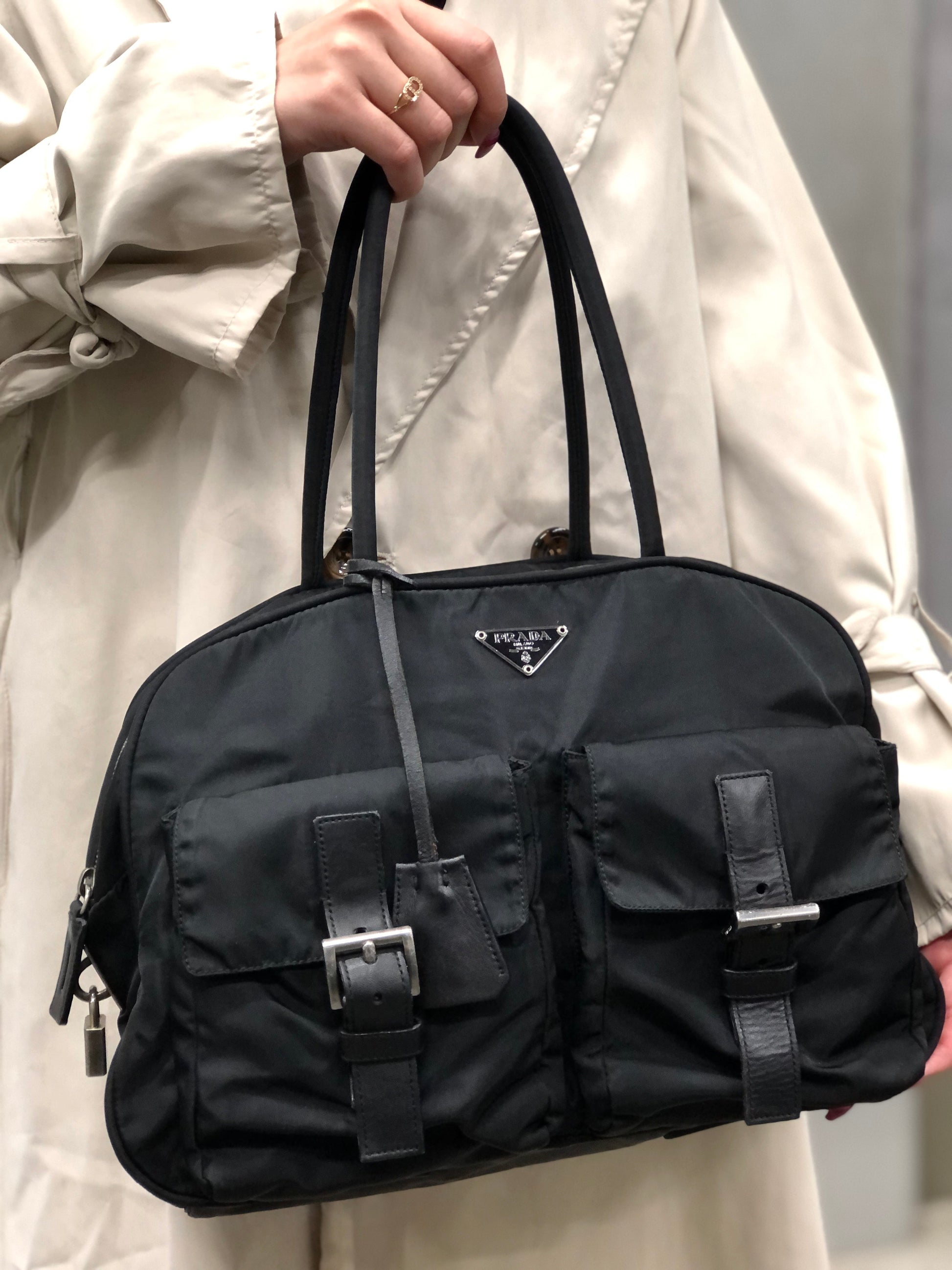 PRADA Triangle logo Nylon Double pocket Boston bag Handbag Black Vinta –  VintageShop solo