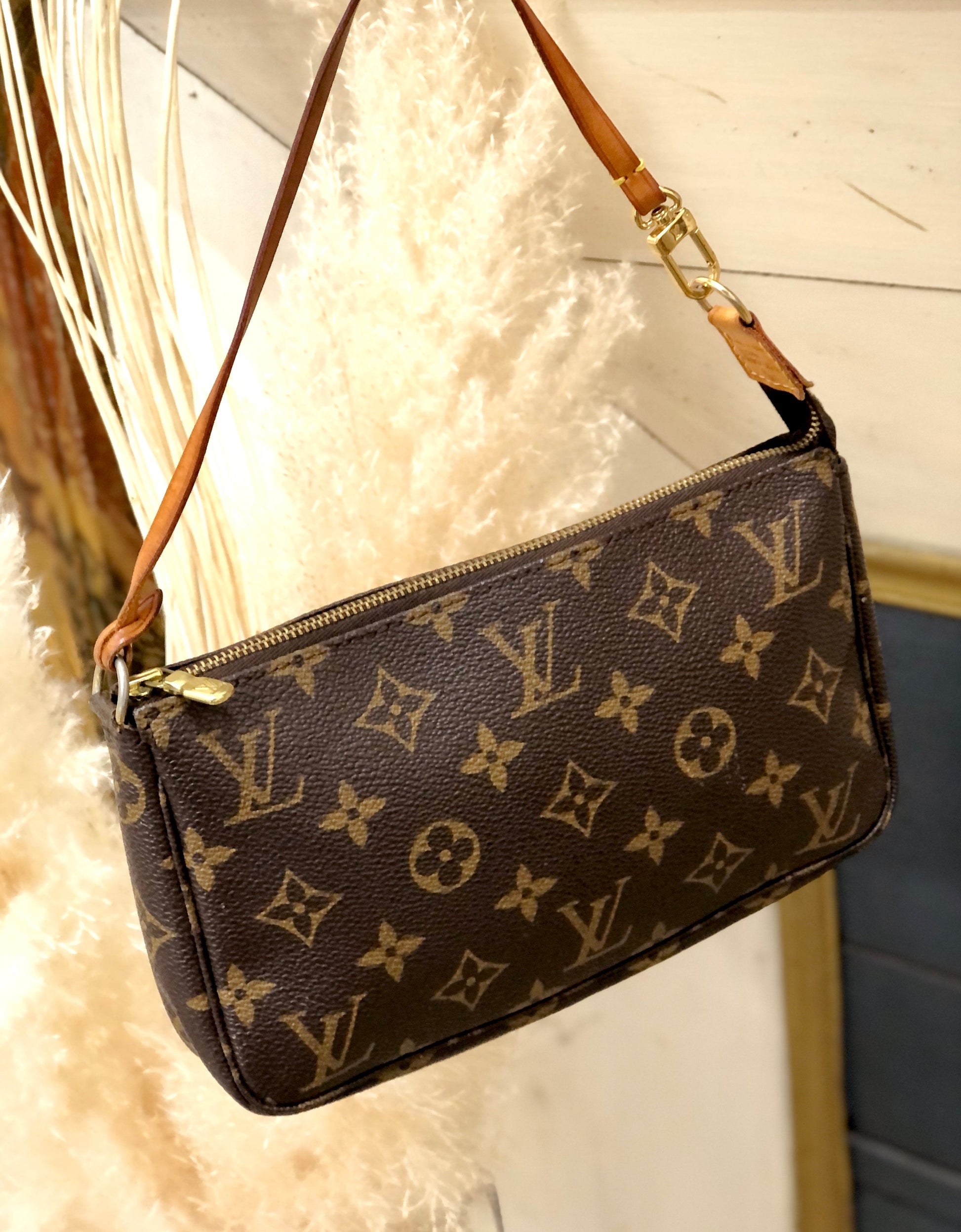 Help me choose between Celine Ava Bag or LV pochette accessoires :  r/handbags