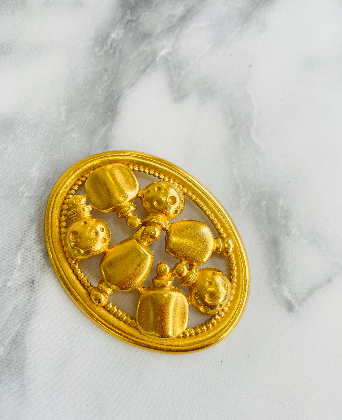Christian Dior Perfumes motif Brooch Gold Accessory 7nrpyh