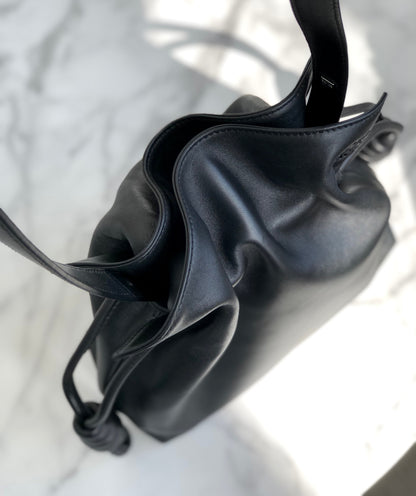 LOEWE Flamenco Knot Small Drawstring Shoulder bag Black 8v65a4