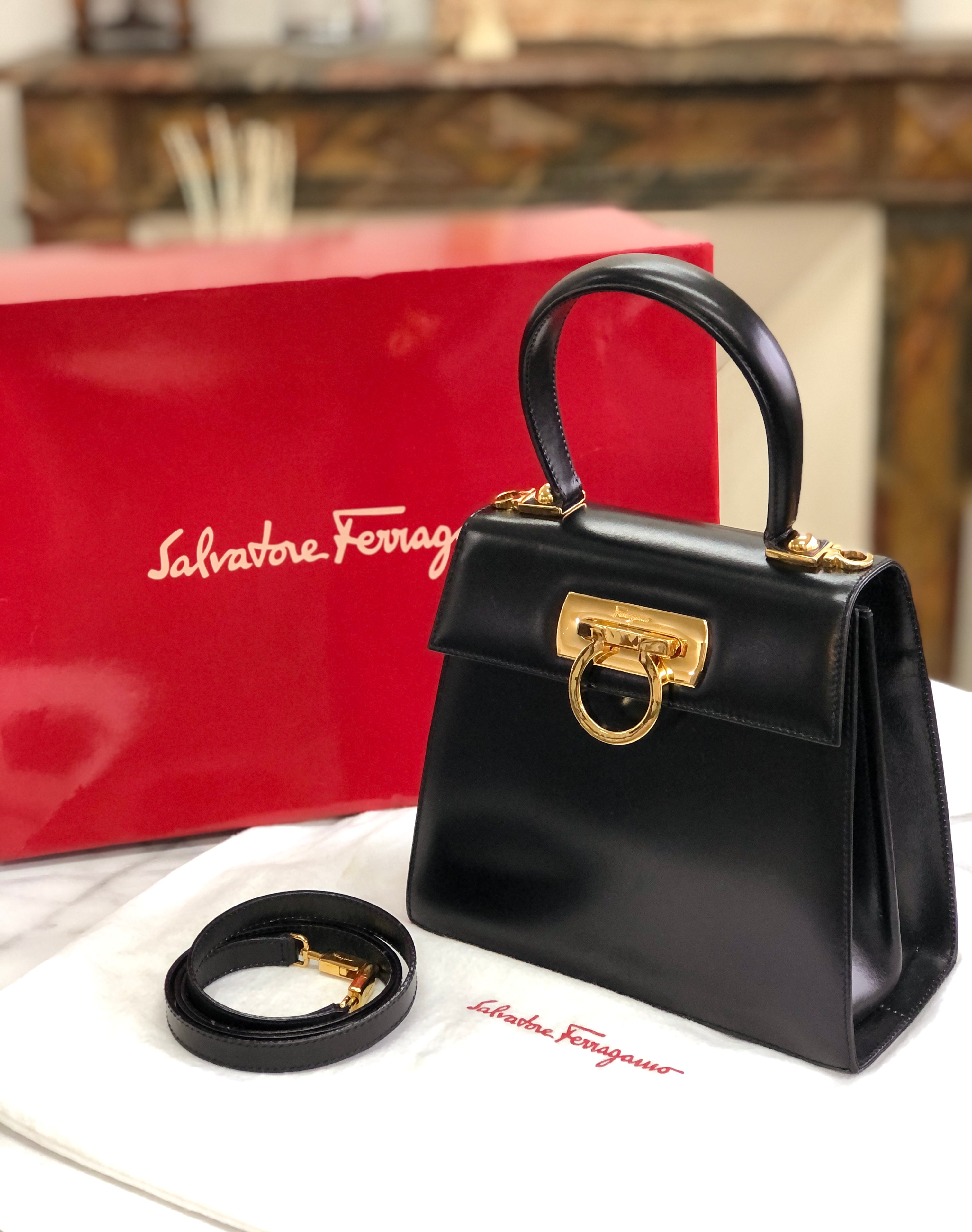 Salvatore Ferragamo Gancini 2Way Top handle Handbag Shoulder bag Black  Vintage Old 5bnsnc
