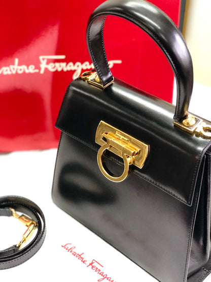 Salvatore Ferragamo Gancini 2Way Top handle Handbag Shoulder bag Black Vintage Old 5bnsnc
