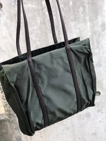 PRADA Triangle logo Nylon Tote bag Olive Vintage 5j2rsr