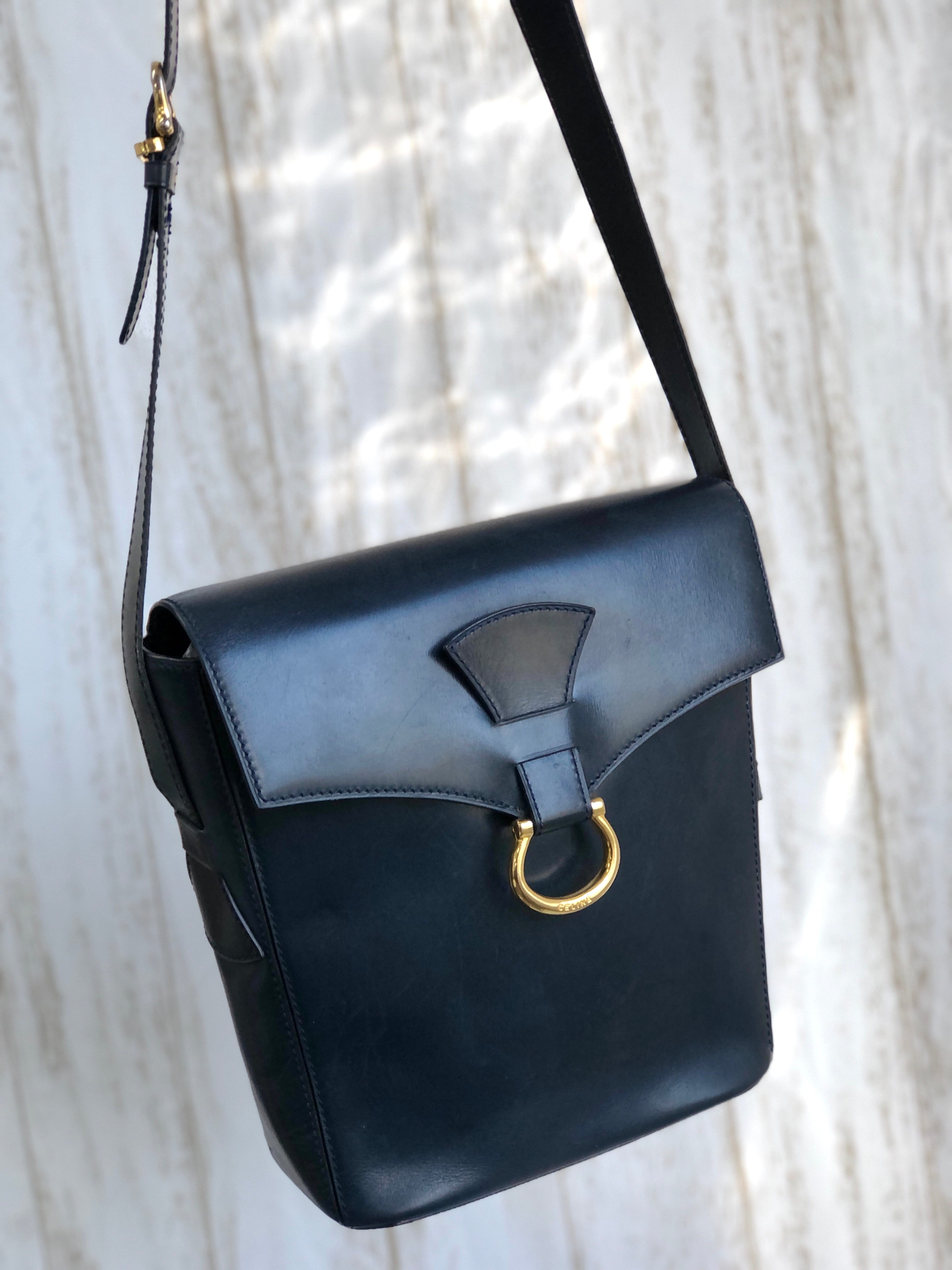 CELINE Horseshoe Crossbody Shoulderbag Black Vintage Old CELINE k6w24n