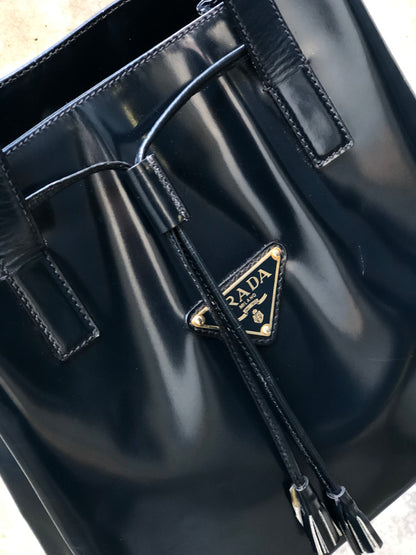 PRADA Triangle logo Patent leather Shoulder bag Tote bag Black Vintage Old sai37n