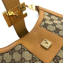 Load image into Gallery viewer, GUCCI G logo metal fittings GG canvas shoulder bag beige vintage old Gucci m82jy5
