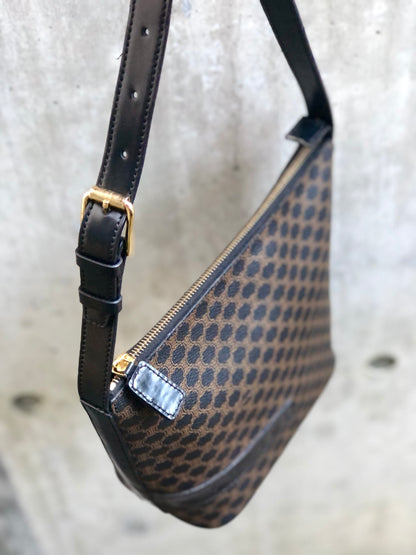 CELINE Macadam Logo embossed Shoulder bag Black Vintage Old CELINE 8z35zh