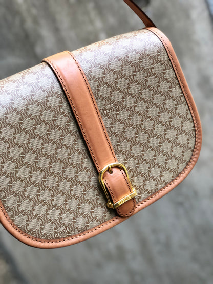 CELINE Macadam Front buckle Flap Shoulder bag Beige Vintage Old CELINE fmufdh