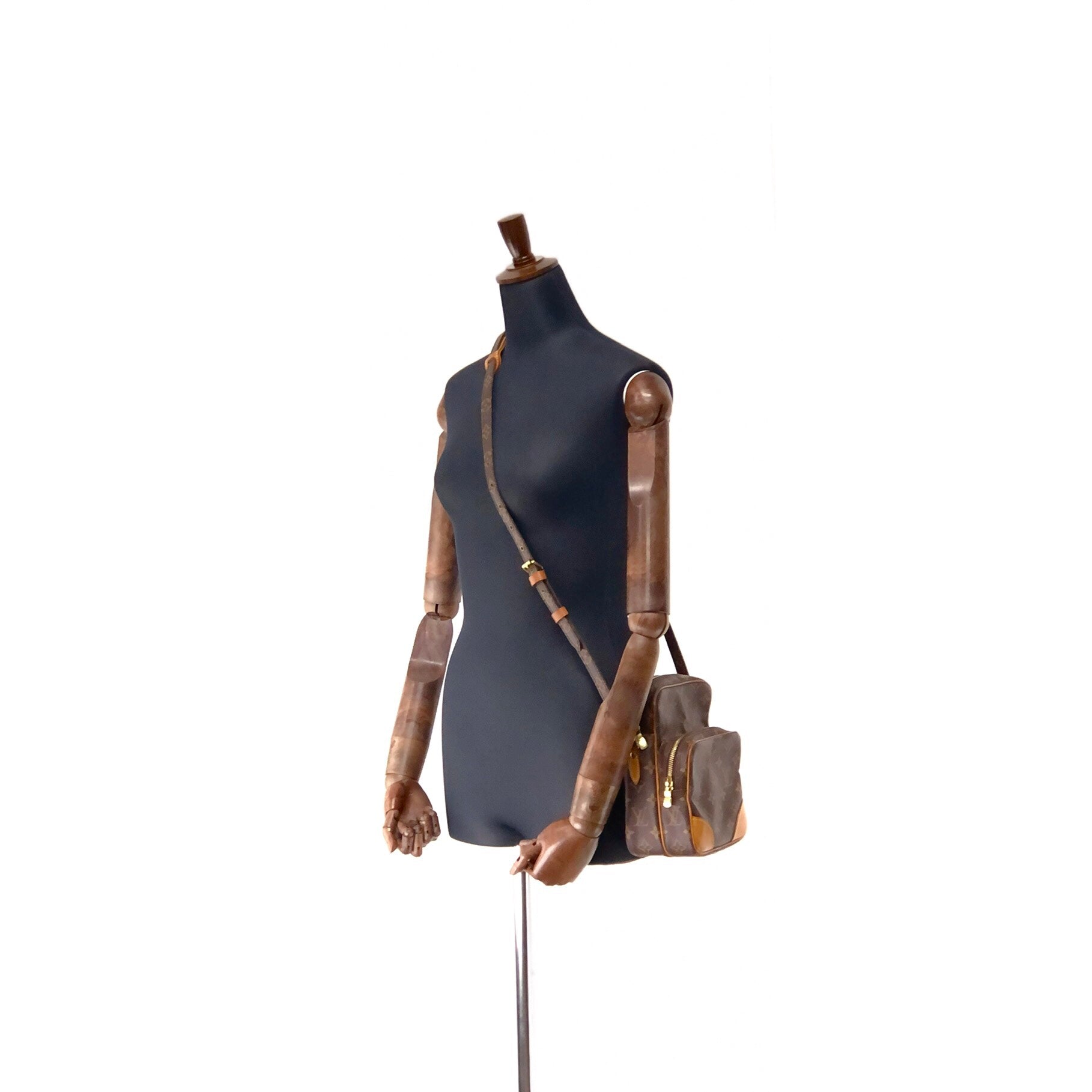 Louis-Vuitton-Monogram-e-Shoulder-Bag-Crossbody-bag-M45236 –  dct-ep_vintage luxury Store