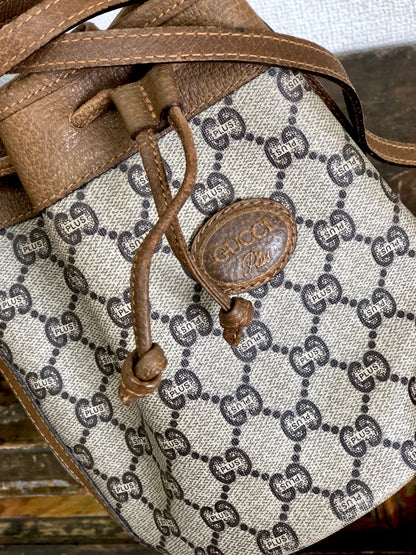 GUCCI GG plus Drawstring Small Shoulder bag Beige Old gucci Vintage vzc572