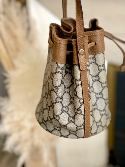 GUCCI GG plus Drawstring Small Shoulder bag Beige Old gucci Vintage vzc572