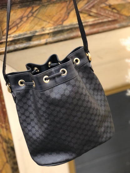 GUCCI Micro GG Inter Locking 抽繩單肩包 黑色 y8s8yh