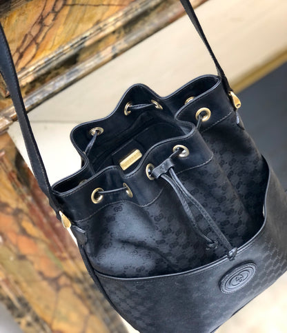 GUCCI Micro GG Inter Locking 抽繩單肩包 黑色 y8s8yh