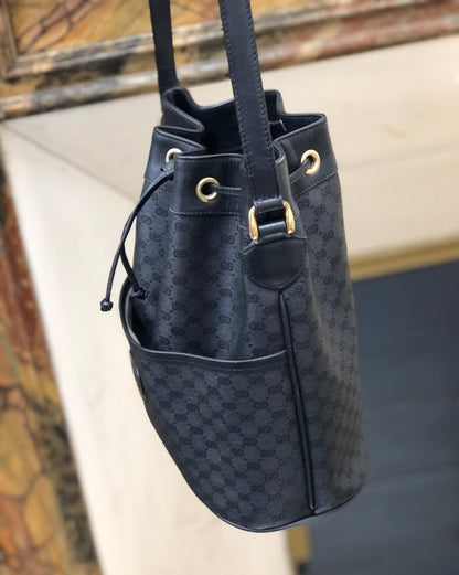 GUCCI Micro GG Inter Locking 抽繩單肩包 黑色 y8s8yh