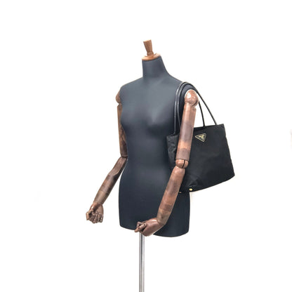 PRADA Triangle logo Nylon Tote bag Black Vintage 6kxehn