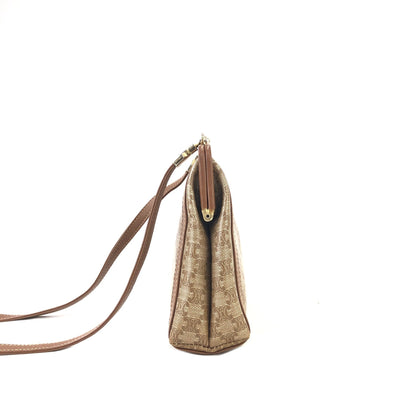 CELINE Macadam Blason Clasp Shoulder bag Beige Vintage Old Celine b8cznz