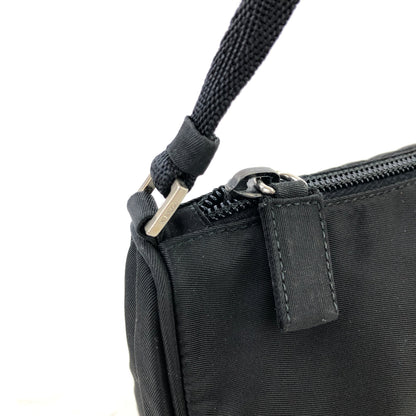 PRADA Triangle logo Nylon Small Handbag Black Vintage zxc8ev